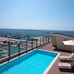 Real Marina Residence 
